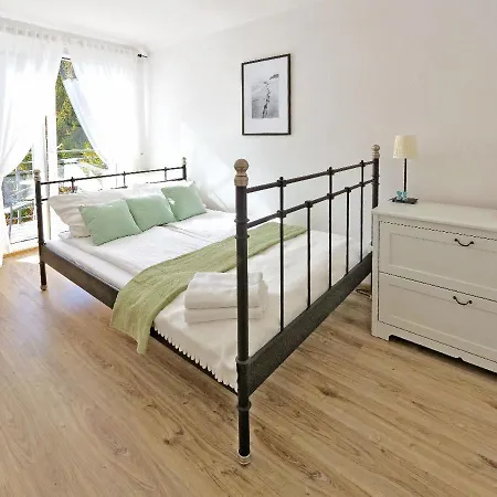 Liliowa Guest house Debki