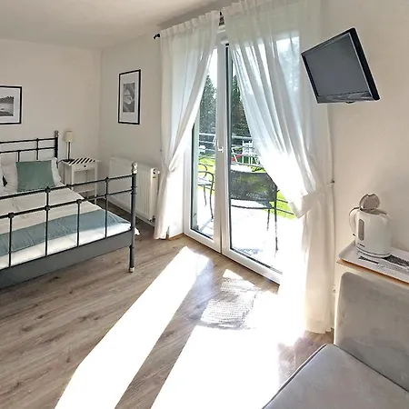 Liliowa בית הארחה