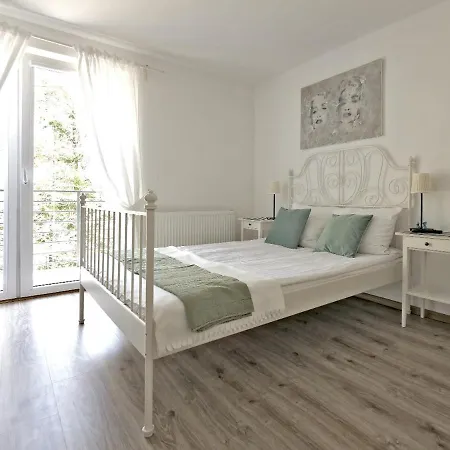Liliowa Guest house Debki