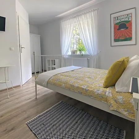 בית הארחה Liliowa